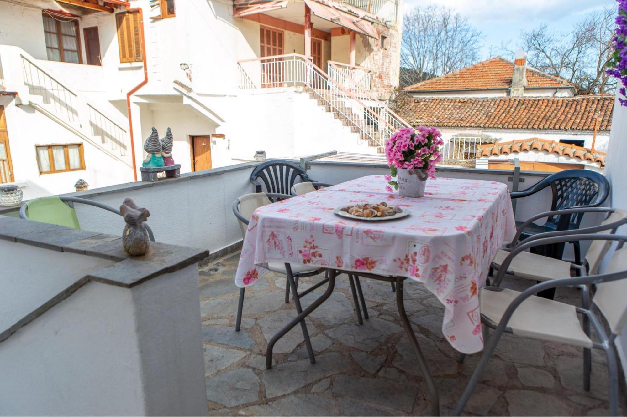 Гостевой дом Titika House Неа-Врасна Экстерьер фото